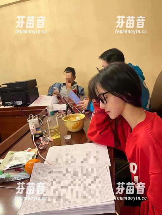 物恋传媒 - 震撼来袭！小晴天秘书全集下载，展现完美身姿与甜美笑容！.txt