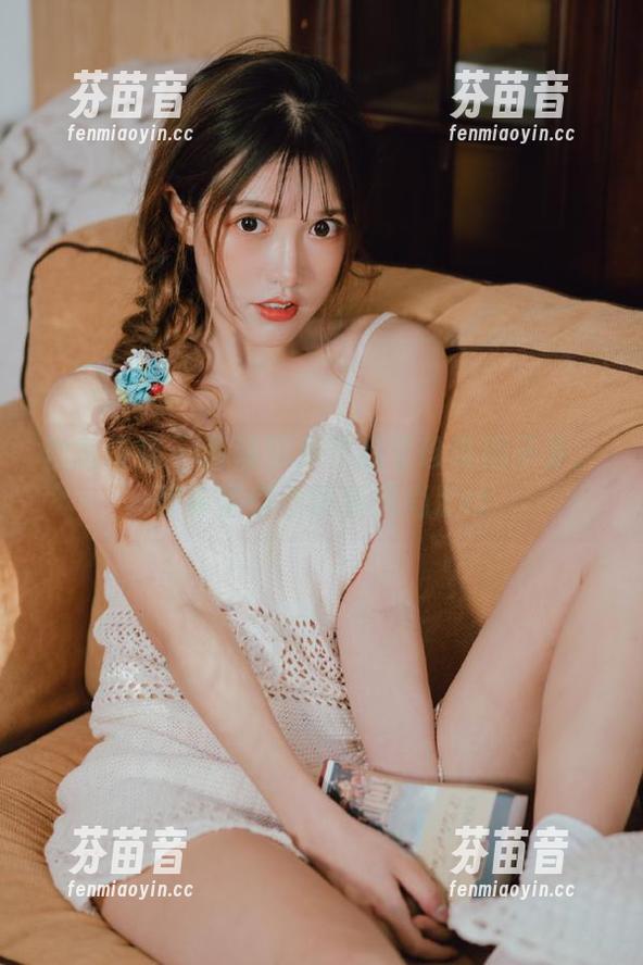 物恋传媒 - 高清写真作品《珍珠圆子》：菲菲带你领略新风尚.txt