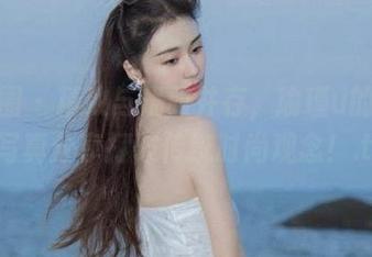 微密圈 – 精致与优雅并存，瑜瑾u的连体衣写真分享打破传统时尚观念！.txt
