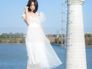 感受夏日魅力，疯猫ss2022女仆写真原图与高清壁纸下载.txt