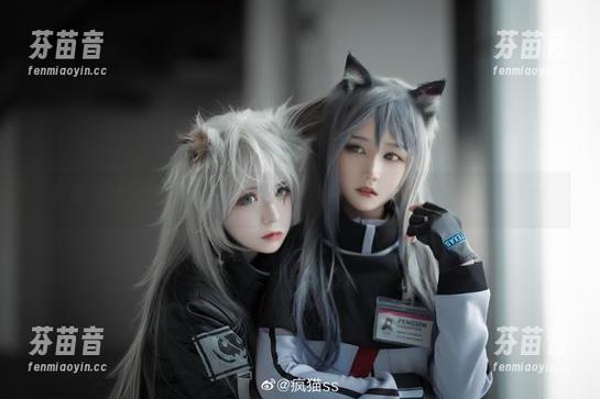 秒速变身，疯猫ss制服高清图包，谁说我只是一只猫？.txt