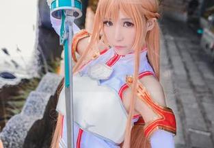 白神泱最新制服写真震撼登场，照片尽显青春气息.txt