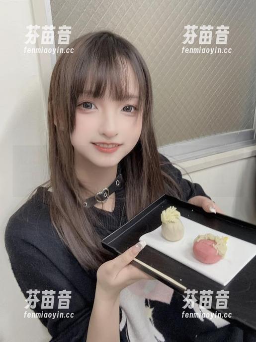 神乐坂真冬 最新神乐坂真冬比基尼套图发布,打破冬季束缚,感受温暖的视觉冲击!.txt