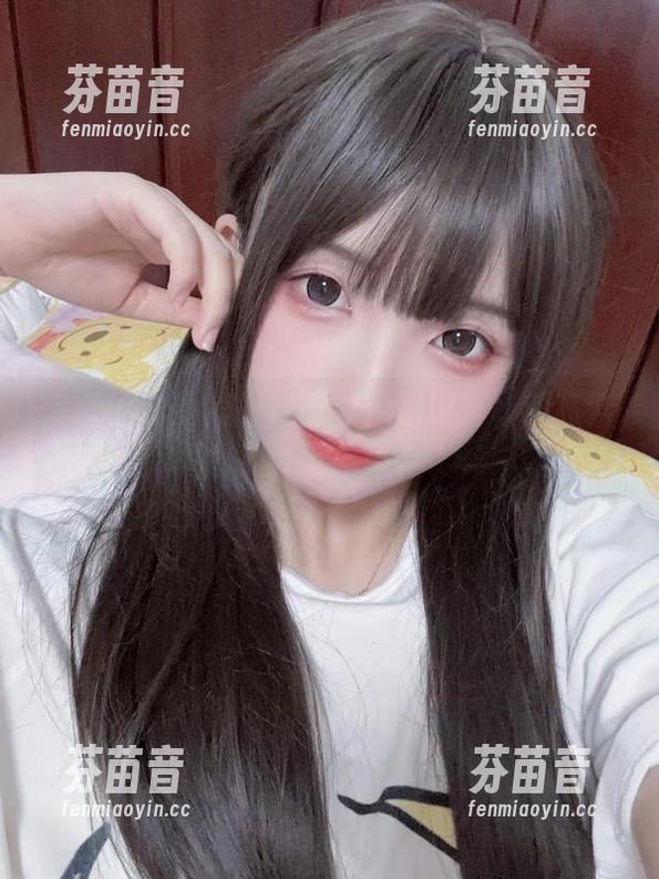 冬季运动的美丽瞬间：神乐坂真冬的高清原图免费下载平台.txt