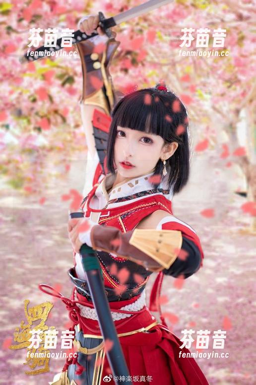 精彩更新！神乐坂真冬电子相册新作《艳娘幻梦谭》作品集带你进入幻梦般的视觉世界.txt