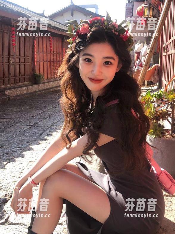 微密圈 - 感受禅院熏的眼镜魅力，尽在这组精美原图图集中！.txt