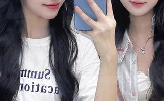 秀人网 – Cherry绯月樱的秘密世界：分享她精彩作品集的背后故事.txt