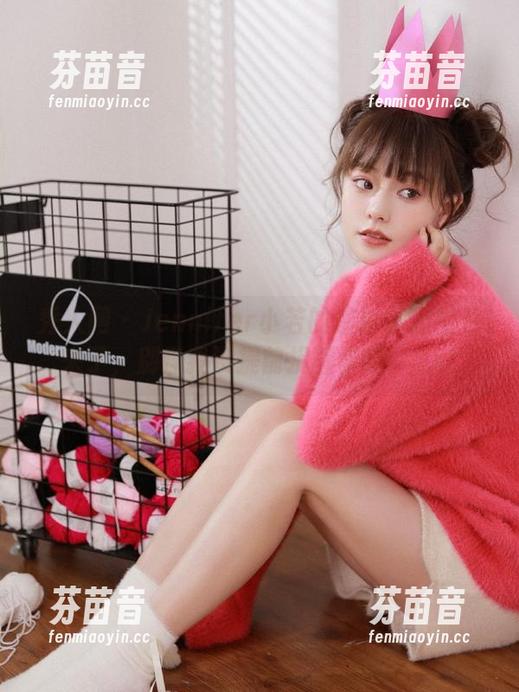 秀人网-Jennifer小若 秀人网 - Jennifer小若的最新御姐图包来了,别怪我没提前提醒你哦!.txt