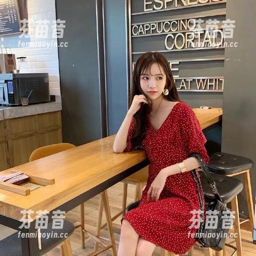 秀人网 - lucky咏丹的眼镜写真集，原图带你感受她的迷人瞬间！.txt
