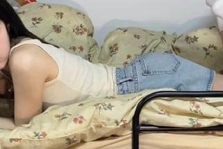 秀人网 – 最新图册：丹妮Danny空姐用镜头捕捉空中的每一份美好，心动瞬间尽在其中！.txt