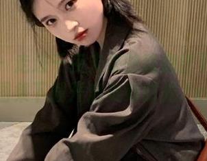 秀人网 – 走进千夜未来的瑜伽世界：全新图集下载开启美好时光.txt