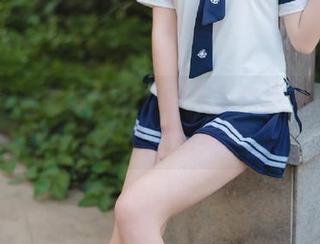 秀人网 – 周慕汐独特的无圣光视角：品味她的日常写真作品的真实美感.txt