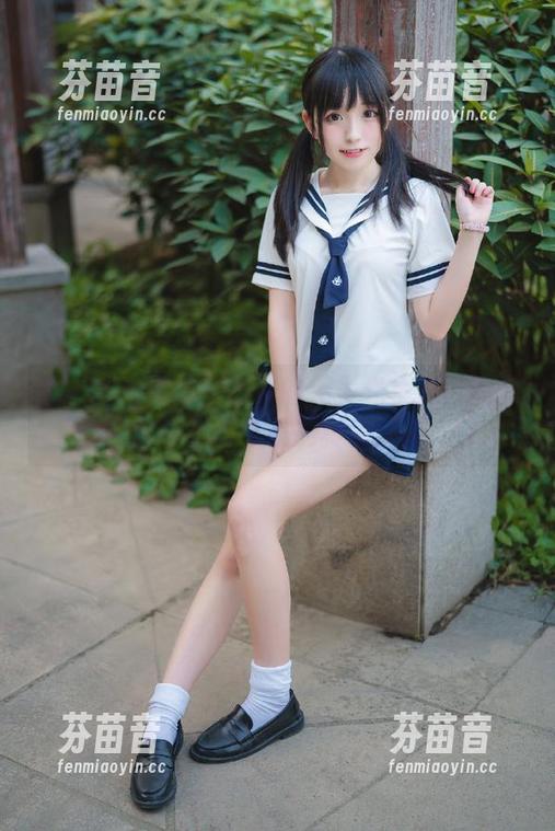秀人网 - 周慕汐独特的无圣光视角：品味她的日常写真作品的真实美感.txt