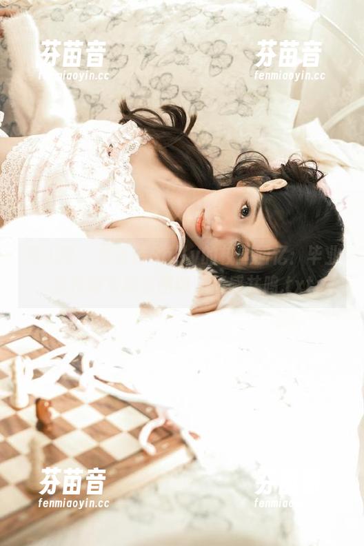 秀人网 - 夏诗诗Sally的校园回忆：毕业季校服写真套图唤起情感共鸣.txt