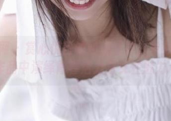 秀人网 – 赏心悦目的奶油妹妹白衬衫套图，作品中演绎青春活力与女性魅力.txt