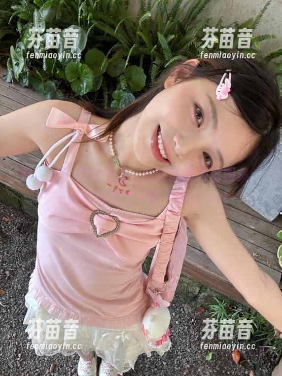 秀人网 - 娜娜baby妹妹玩转私房图集：一张图引发的千言万语！.txt