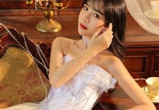 秀人网 – 小橘子orange泳衣作品集：夏日风情尽在其中，快来下载欣赏吧.txt