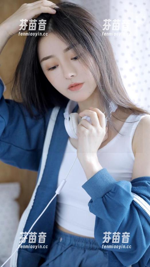 秀人网-小泡芙winna 秀人网 - 免费下载“小泡芙winna”的和服写真图片,让你的视觉搬运工迅速上岗.txt