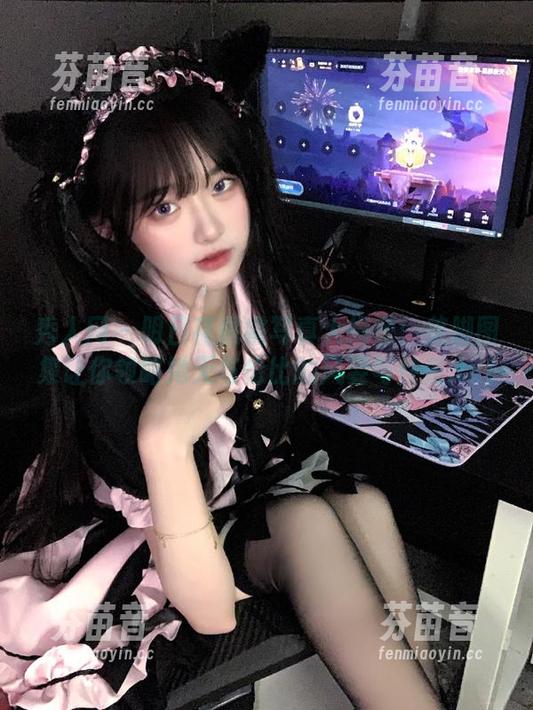 秀人网 - 明日花桃桃写真大揭密：美脚图集让你领略她无与伦比的风姿与性感.txt