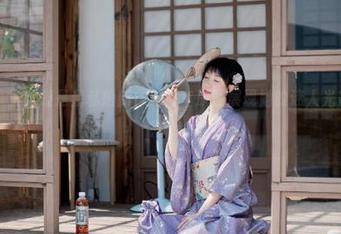 秀人网 – 王雅姗是我私拍新作，浴室原图展现她的迷人光芒与清纯气质.txt