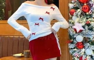 秀人网 – 免费图包大揭秘：芈琳娜泳池里的美丽瞬间！.txt