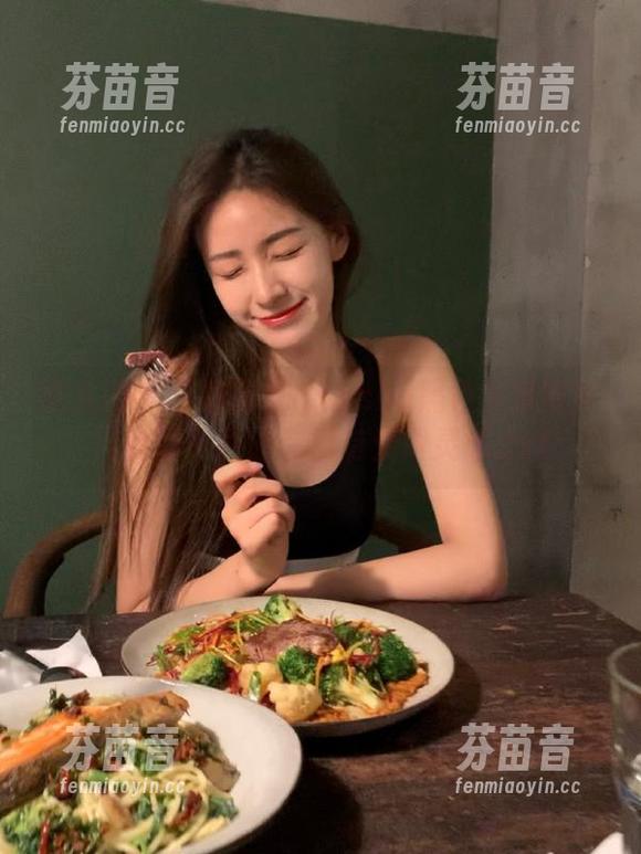 秀人网 - 获取蓝夏akasha黑色全集写真，免费下载让你拥有无限灵感.txt
