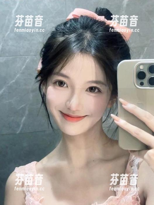 秀人网 - 分享金小依的高清豹纹写真，记录每一份时尚与优雅.txt