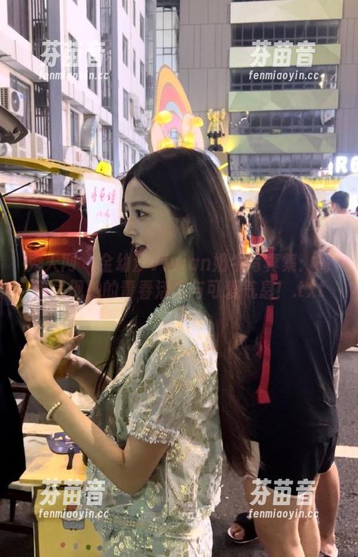 秀人网 - 金幼汐Vivian奶牛写真集：高清呈现她的青春活力与可爱气息！.txt