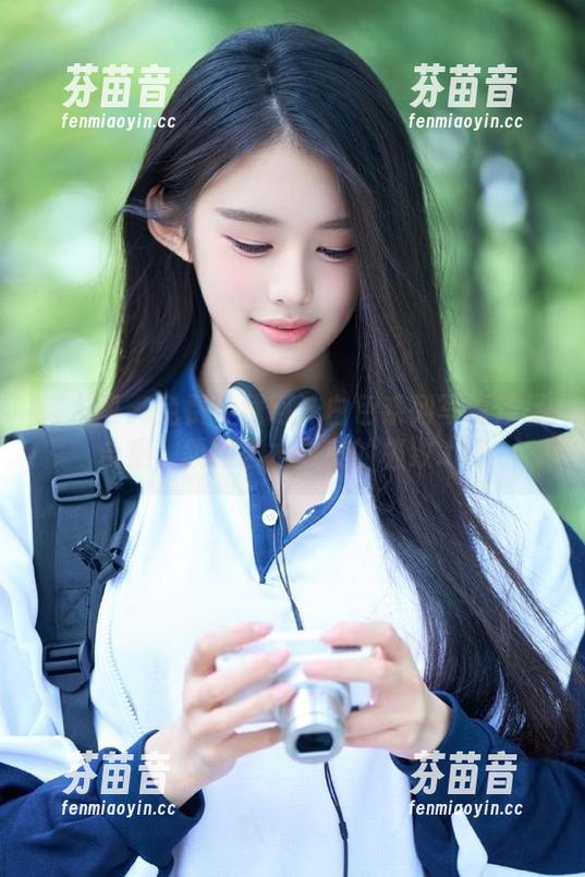 秀人网 - 免费下载阿汁白色系列写真作品合集，领略艺术之美的极致.txt
