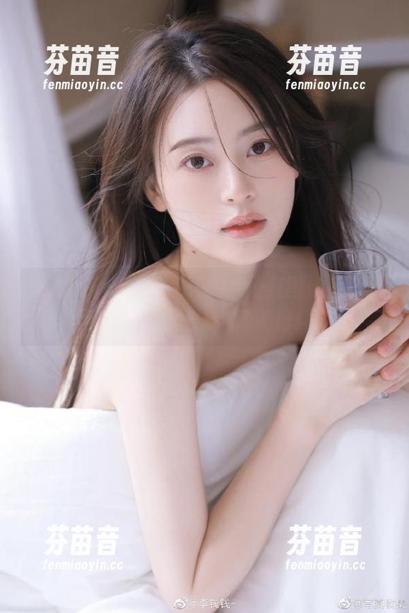 秀人网 - 麻吉小兔子的天使美图作品，甜美可爱的风格让人心动不已！.txt