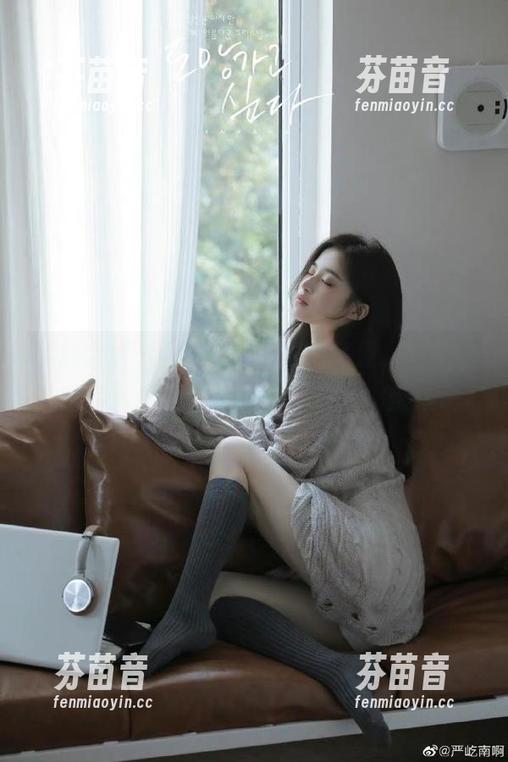 紧急企划 - 由“奶糖”倾情呈现，完美美脚写真作品多样资源的盛大揭秘.txt
