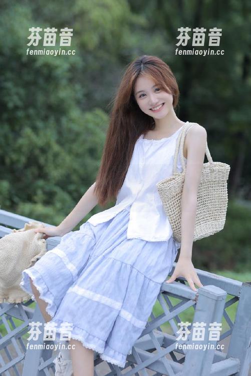 紧急企划 - 在网盘中感受小恩优等生的独特魅力，写真作品带你飞跃现实！.txt