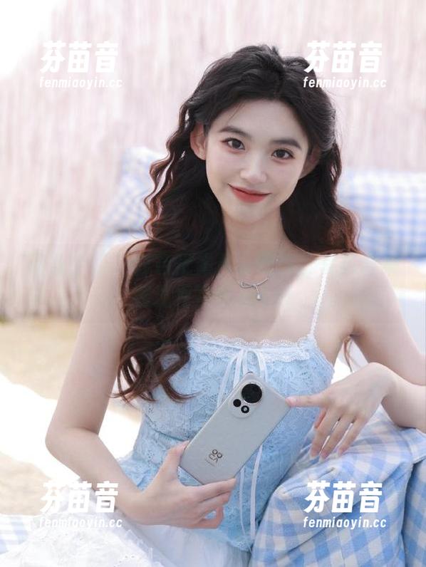 紧急企划 - 白色优雅风：林书辞写真合集展现纯净气息.txt