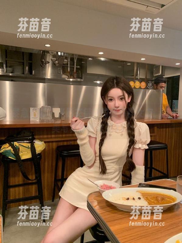 紧急企划 - 光影交错中的林书辞女友，完美写真套图详解.txt