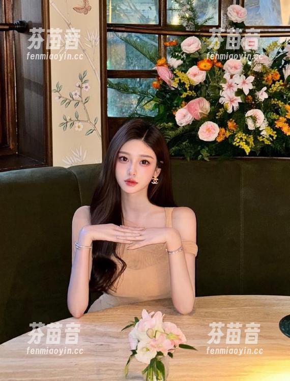 纳丝摄影 - 宁宁带你走进护士世界，精美写真作品等你下载，感受她的温暖.txt
