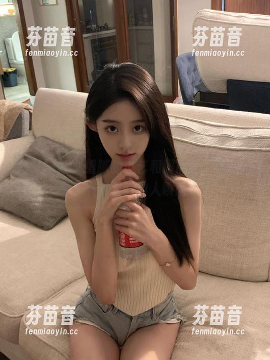 绮梦摄影 - 细腻的小艺和服原图，图册记录衣袂飘飘的动人瞬间.txt