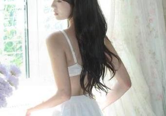 美媛馆 – Love陆瓷的丝袜艺术，原图和照片究竟谁才是真正的焦点？.txt