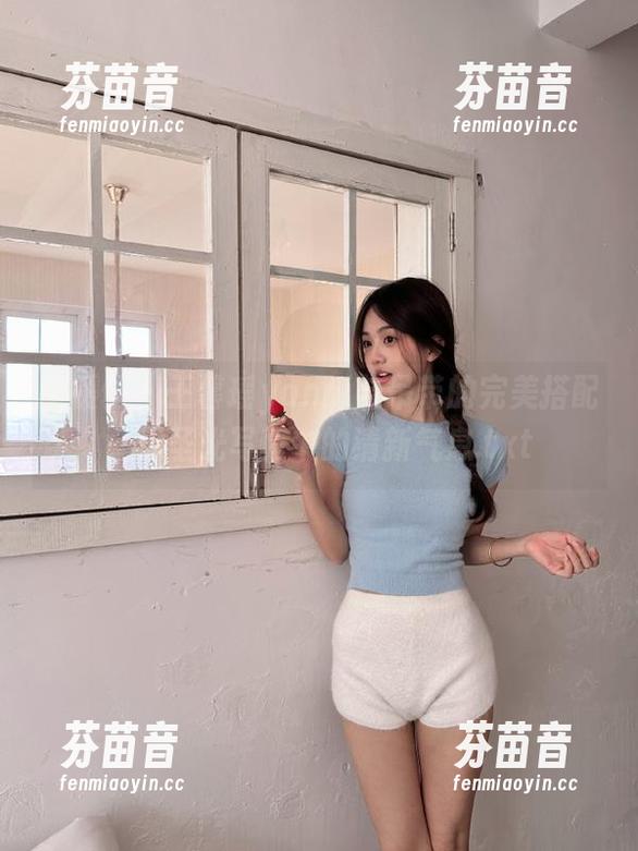 美媛馆 - 王馨瑶yanni与吊带的完美搭配，无圣光写真中的清新气息.txt