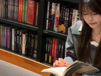 美媛馆 – 引领潮流的黄乐然最新自拍图册，带你领略她的多样风格.txt