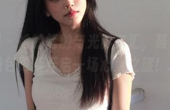 微密圈 – 她的笔触与光影交汇，聂傲娇修女图包更新开启一场心灵之旅！.txt