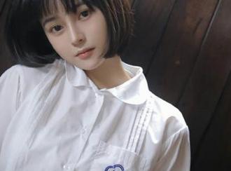 微密圈 – 分享“脸红Dearie女友”的视觉盛宴：探索她独特的写真集艺术魅力.txt