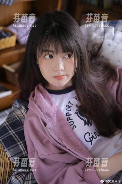 微密圈 - 每一张都是心动，脸红Dearie学姐独家写真美图合集即将发布！.txt