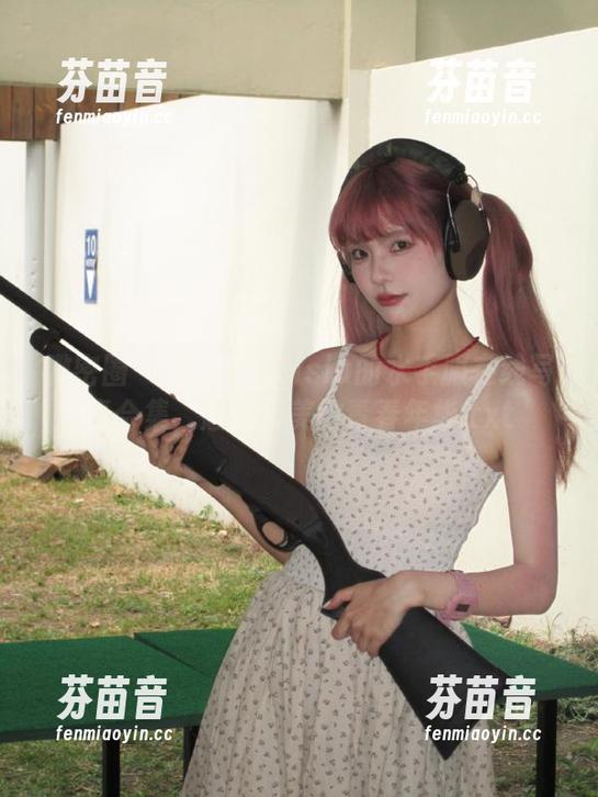 微密圈 - 走进艾拉·isla的水手服在线写真合集，感受最美的青春年华.txt
