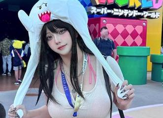 关注菌烨tako！最新制服写真分享，畅享摄影艺术的魅力.txt