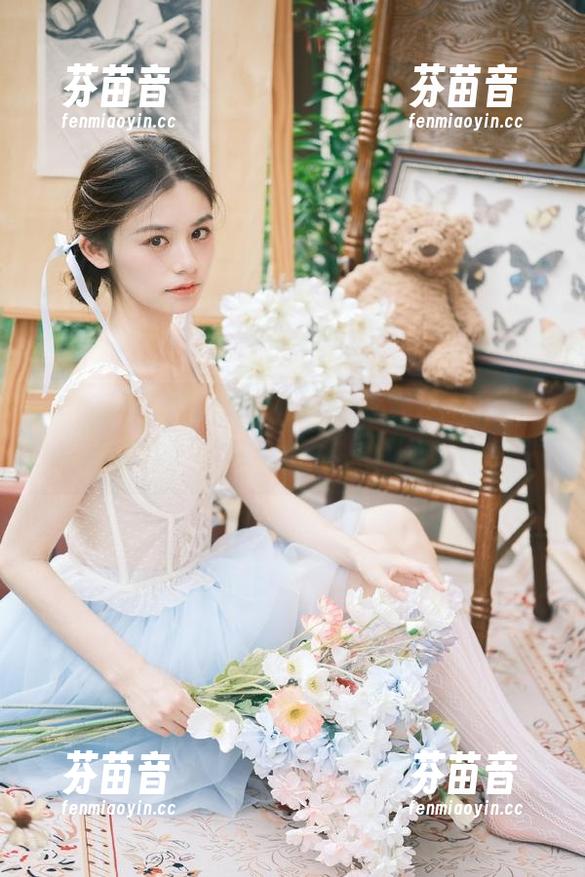 微密圈 - 性感与优雅并存：葛征皮衣写真集下载，带你走进她的世界！.txt