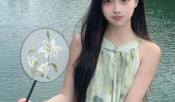 微密圈 – 旗袍之美：葛征私房作品展现经典与时尚的融合.txt