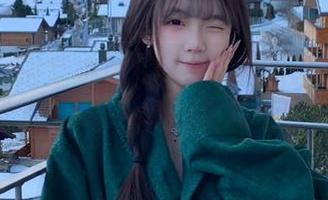 蜜桃社 – 浴室中的Rola：原图诠释她的风格与个性，每一帧都是视觉享受.txt