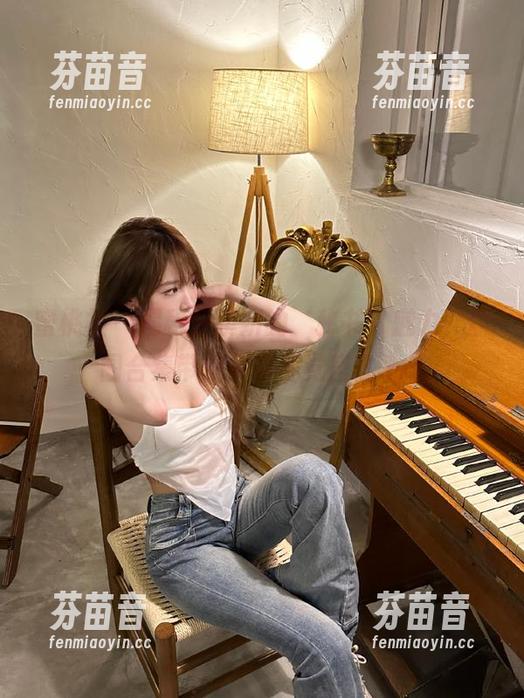 蜜桃社-伊素妍 蜜桃社 - 揭秘伊素妍的‘秘书’魅力,原图合集带你体验视觉盛宴.txt