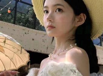 蜜桃社 – “杏子白色”写真合集，观看后果然是白色之美的真谛！.txt