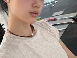蜜桃社 – 从未见过的蜜蕊Mary学姐图包，速来领取这波视觉盛宴！.txt